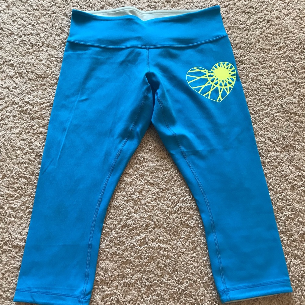 Lululemon EUC 10 reversible Wunder Under